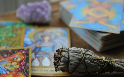 Angel Cards vs Tarot Cards: A Detailed Comparison